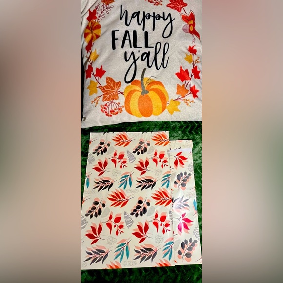 20 - 10 X 13 Non Padded Fall Leaves Poly Mailers - Picture 5 of 7